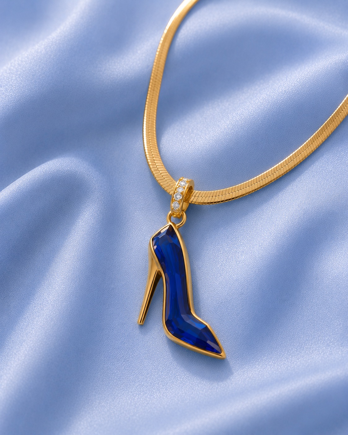 Heels Sapphire Necklace